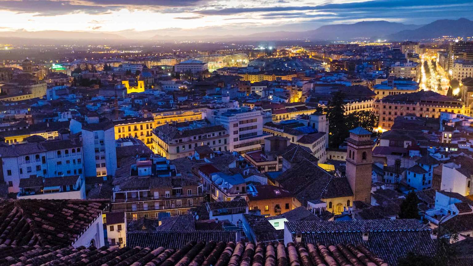 balkan-explorer-day-4-tirana-by-night