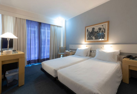 dorian-inn-hotel-room