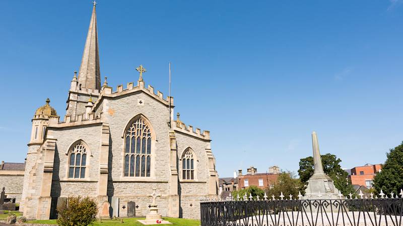 northern-ireland-country-listing-page-st-columbs-cathedral
