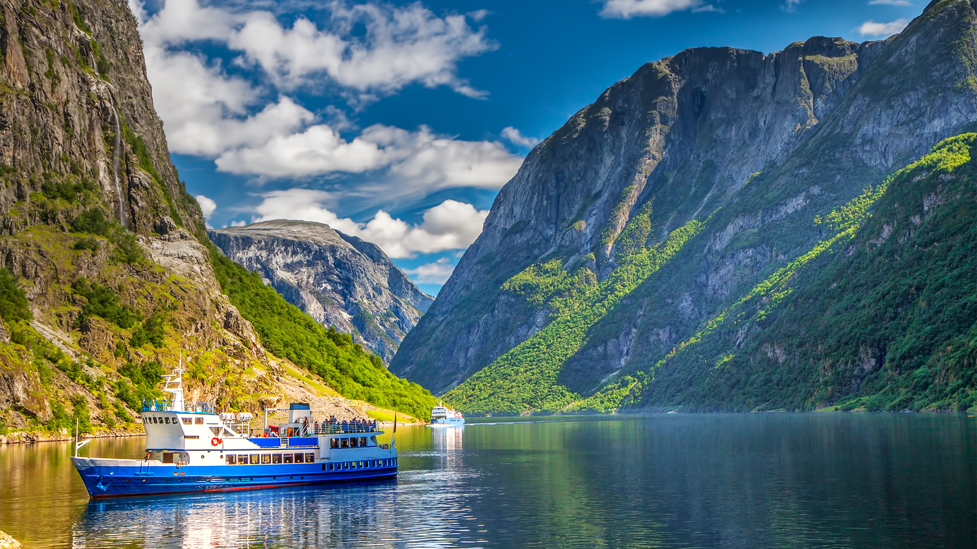Gudvangen-Norway-fjord