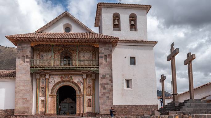 explore-the-church-of-andahuaylillas-experience