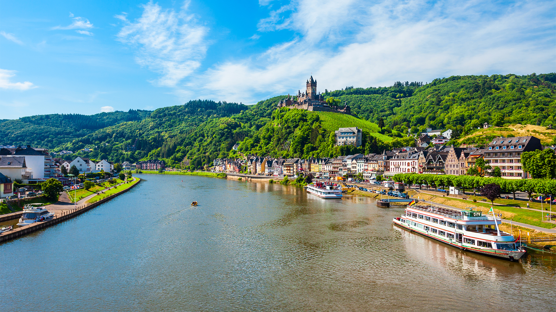 Cruise along the Rhine River