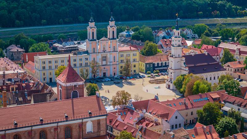 lithuania-country-listing-page-kaunas-old-town