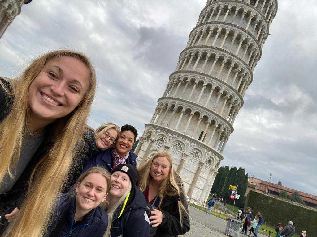 pisa-italy-winter-selfie-instagram-_expatexplore