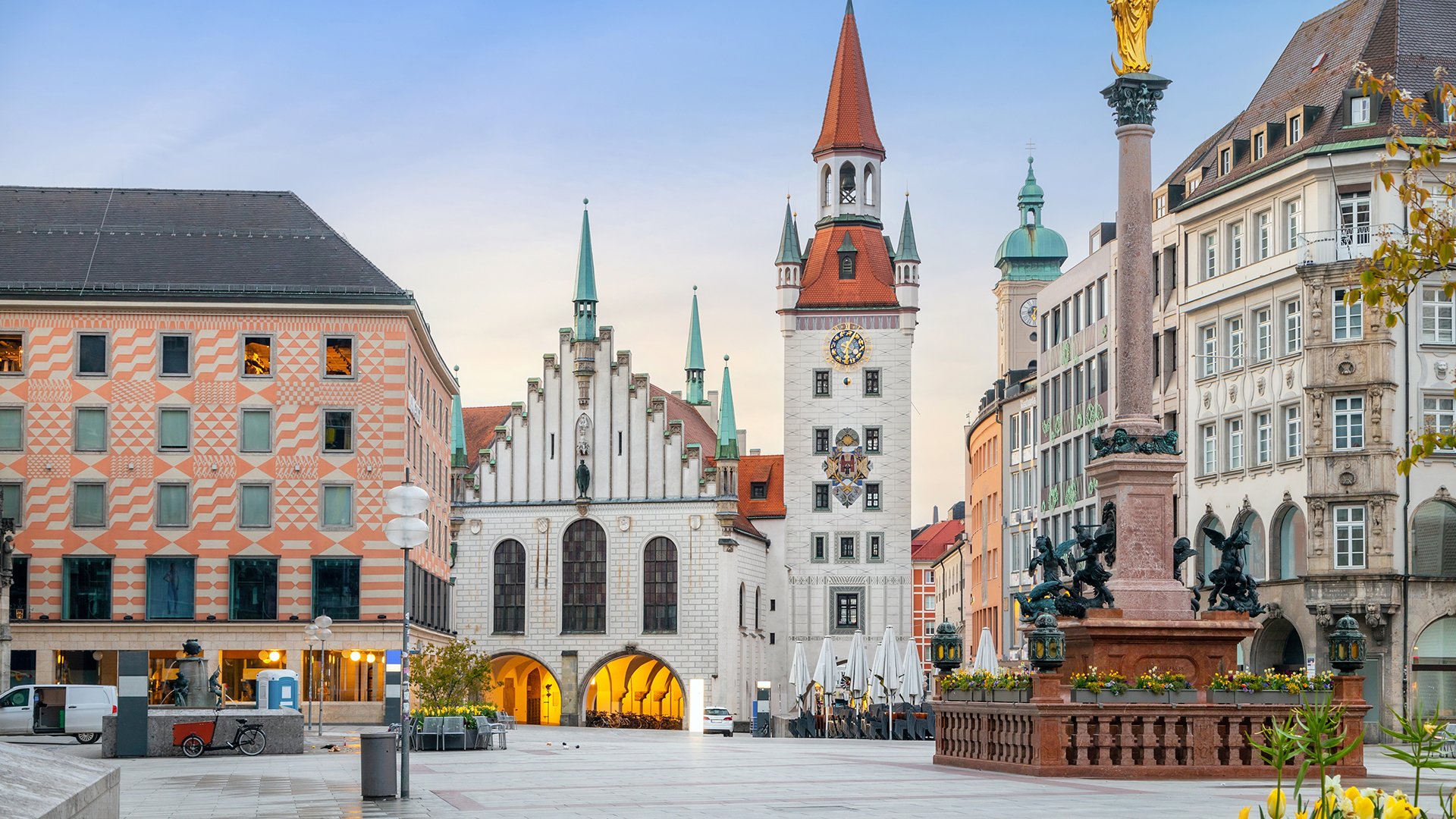 Marienplatz-Munich-Germany-swiper-hero-gallery