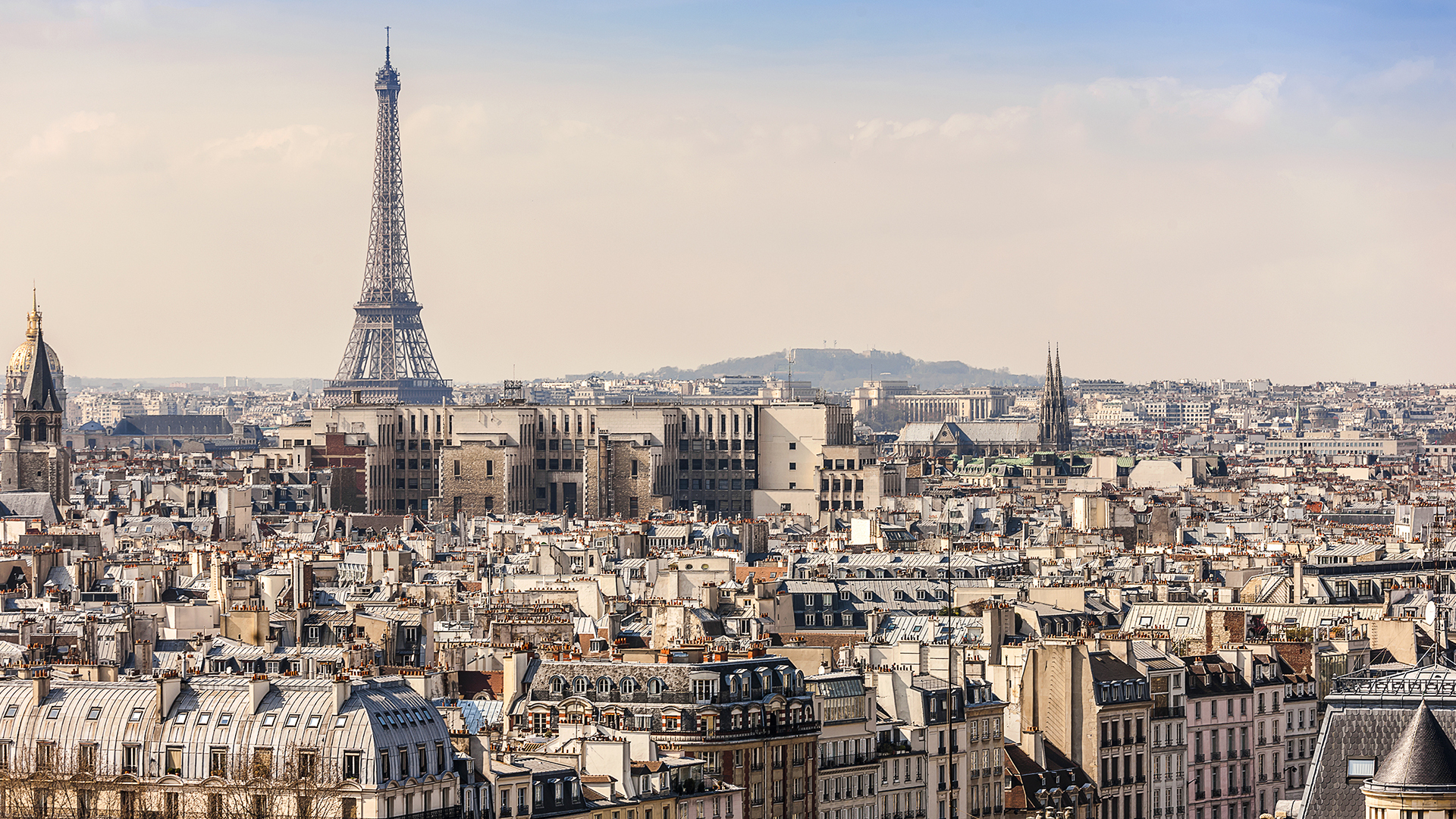 france-paris-aerial-panorama-eiffel-tower-winter