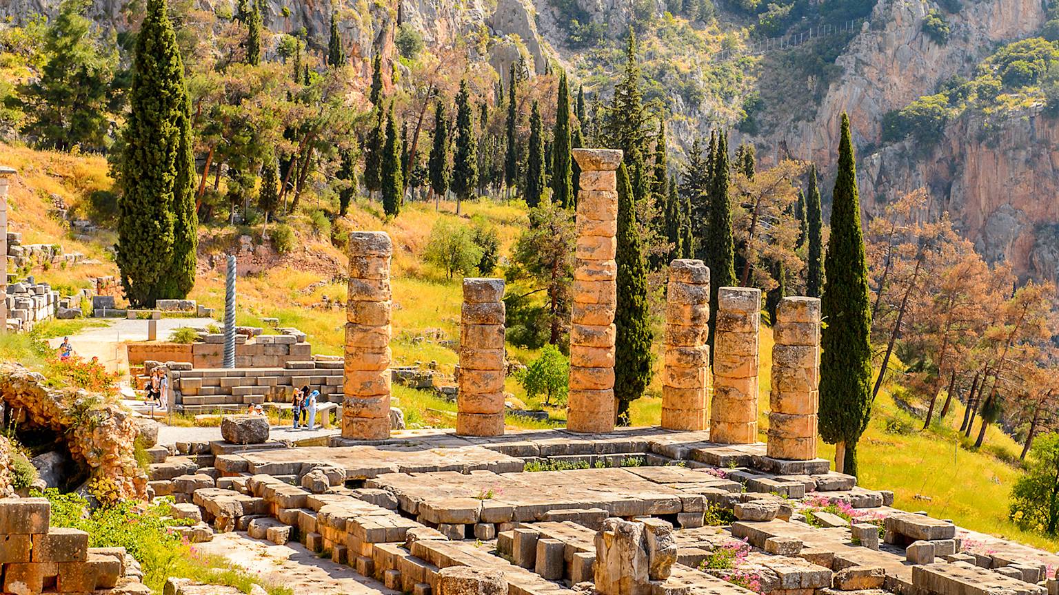 Sanctuary-of-Apollo-Greece-swiper-hero-gallery