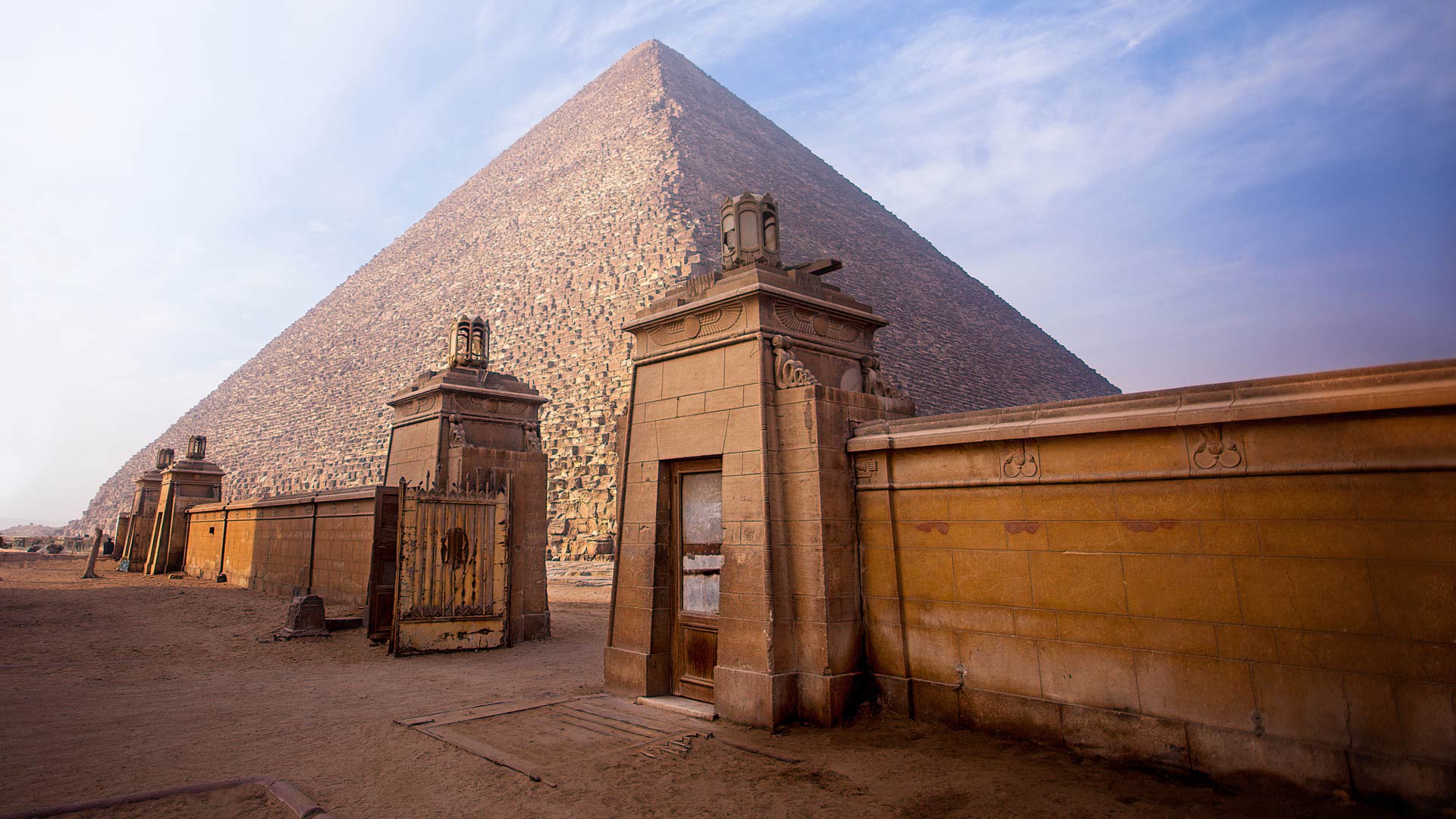 the-pyramids-of-giza-in-egypt