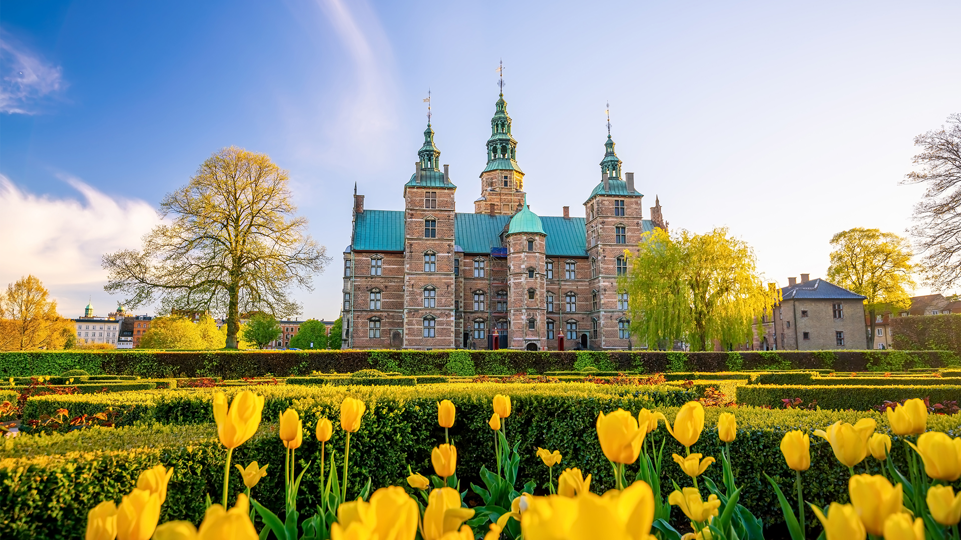 Copenhagen-rosenborg-castle-swiper-hero-gallery
