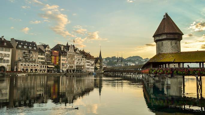 explore-lucerne-lakeside-setting-included-experience