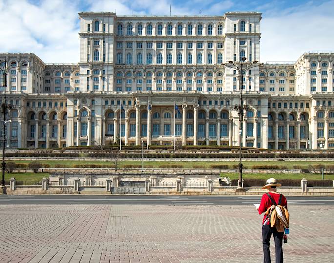 orientation-walk-in-bucharest-included-experience