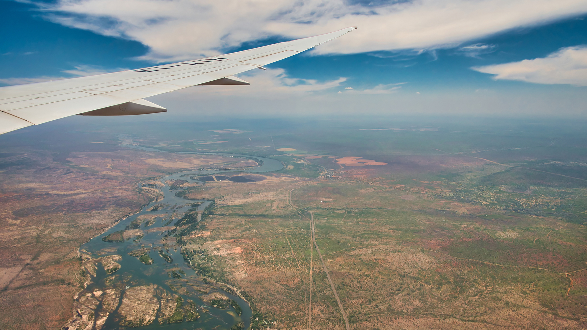 victoria-falls-zimbabwe-view-plane