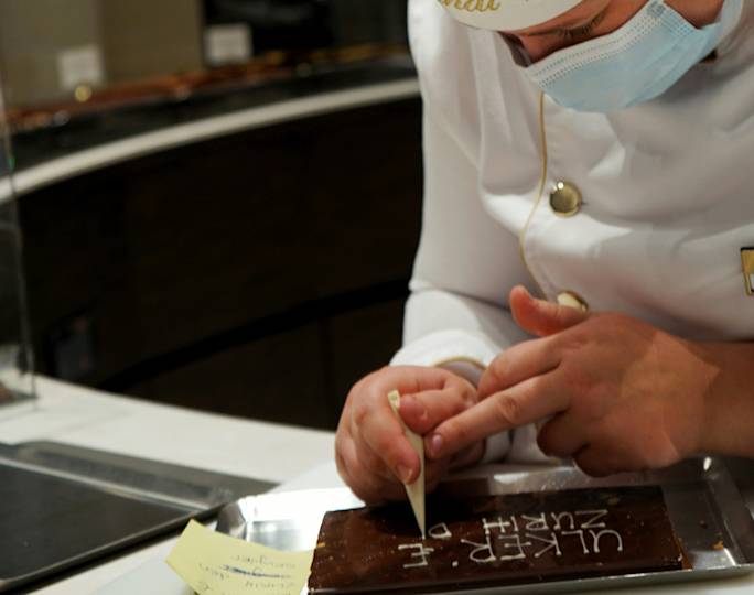 taste-authentic-swiss-chocolate-included-experience
