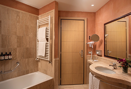 NH-bologna-villanova-bathroom