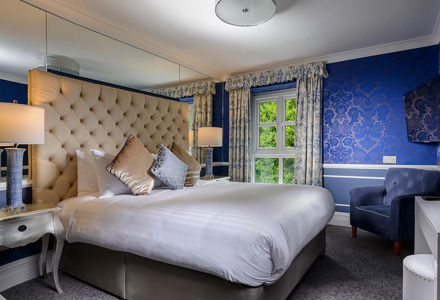 dromhall-hotel-room
