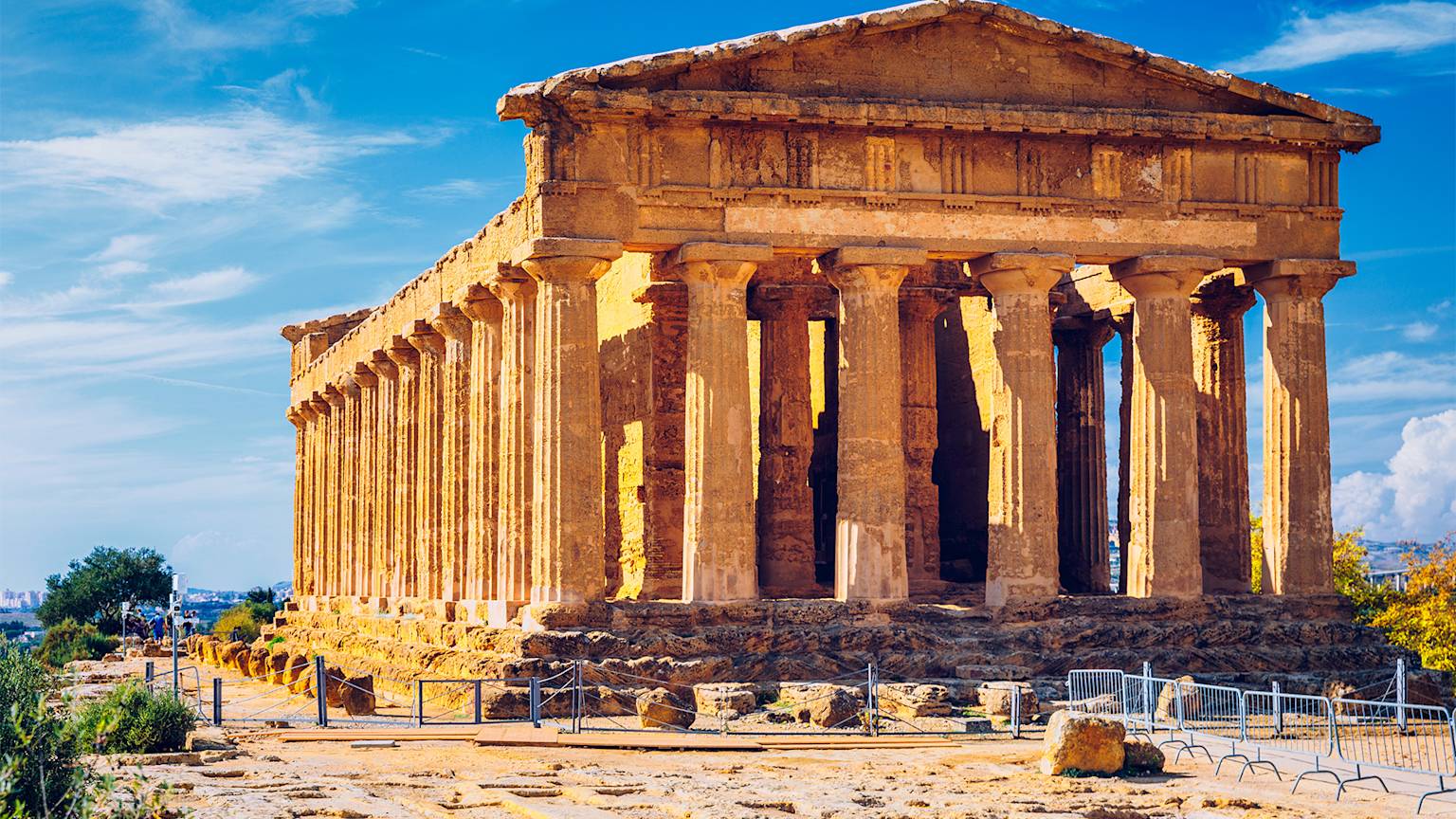 Valley-of-the-Temples-swiper-hero-gallery