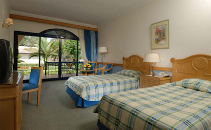 Oasis-Hotel-2017
