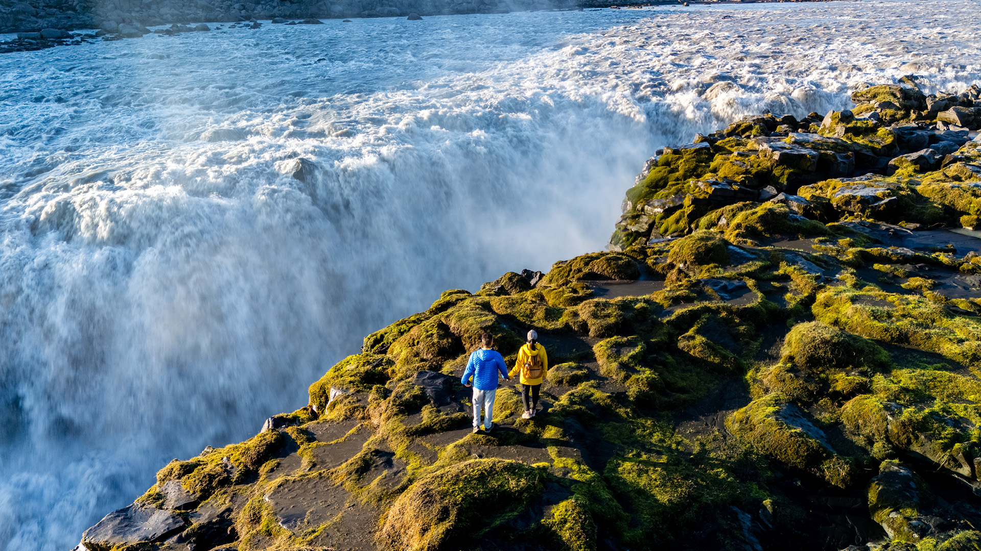dettifoss-waterfall-iceland-swiper-hero-gallery