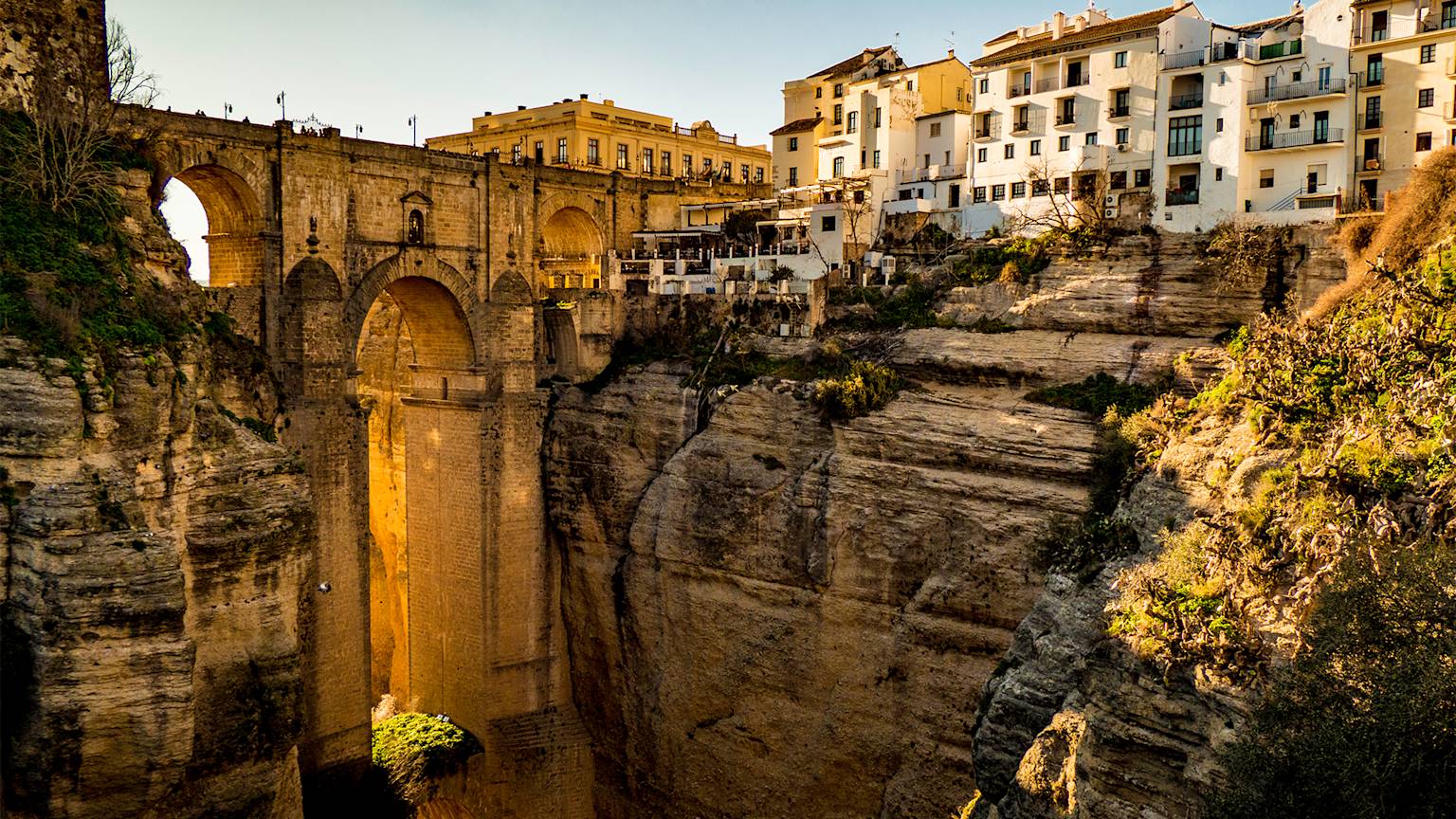 puento-nuevo-bridge-ronda-spain-swiper-hero-gallery