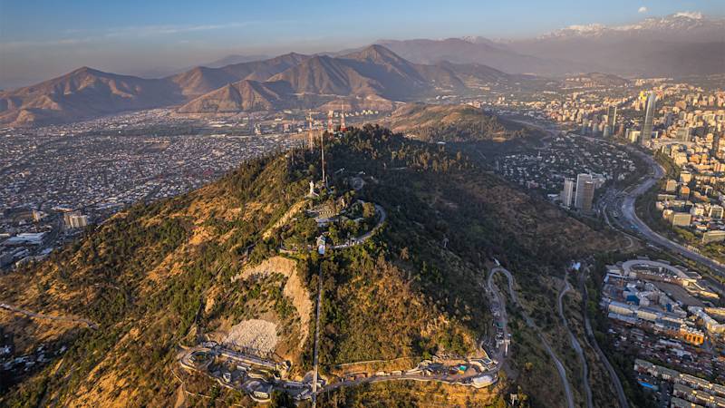 chile-country-listing-page-san-cristobal-hill