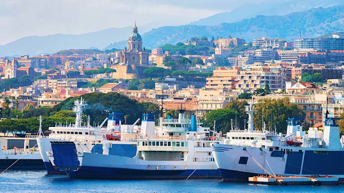 ferry-ride-to-sicily-experience