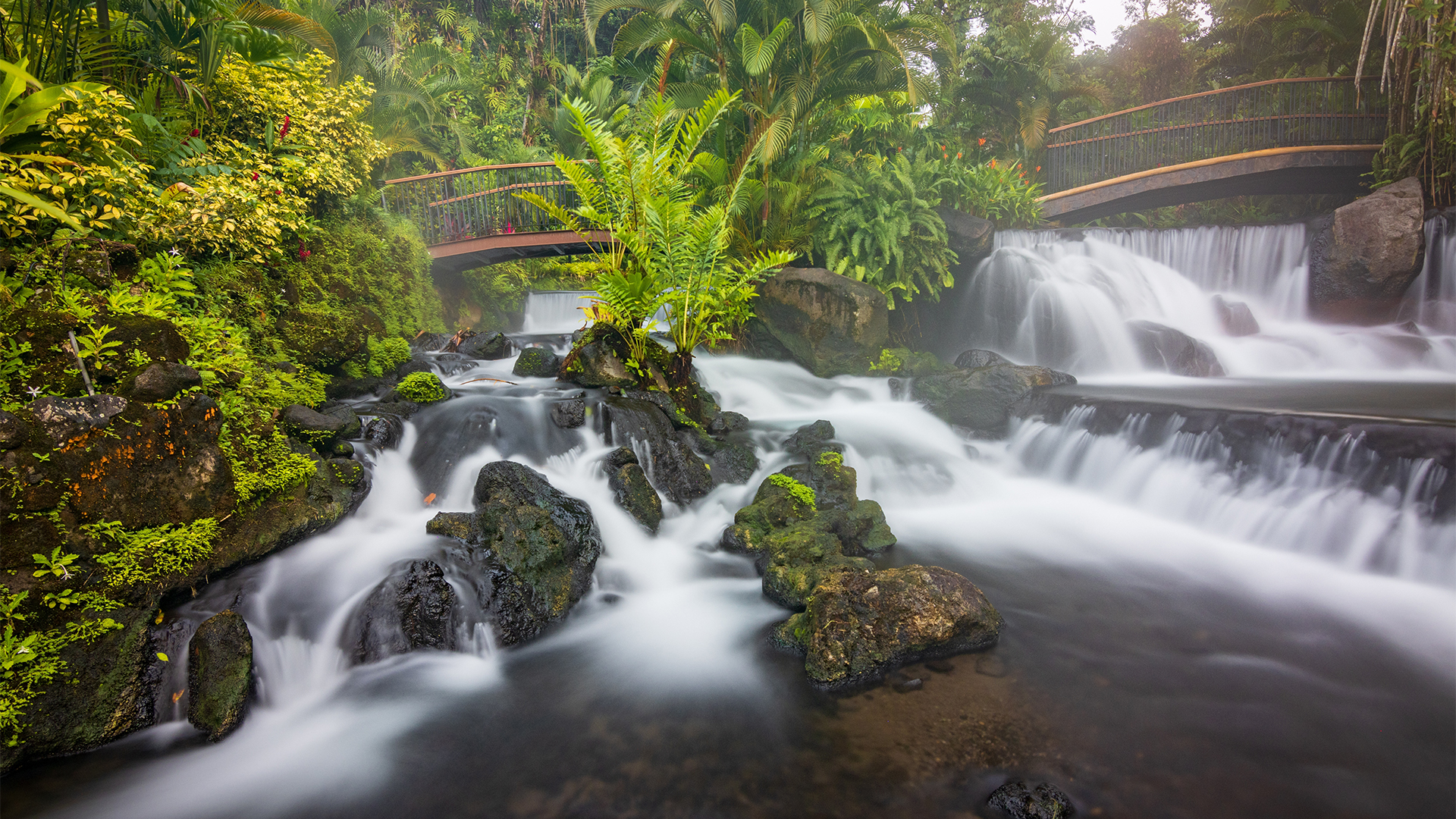Hot-Springs-Costa-Rica-swiper-hero-gallery