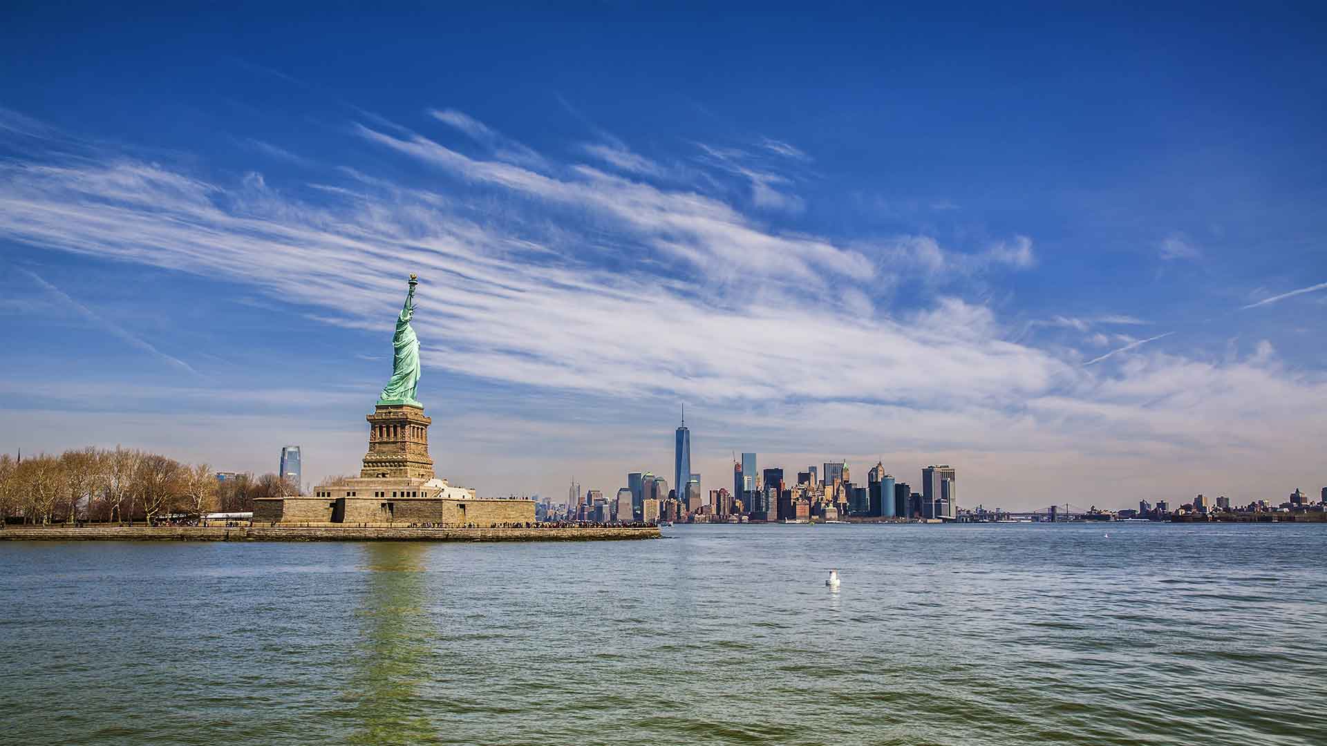 day2-skyline-statue-liberty-eastern-usa-canada-incl-new-york