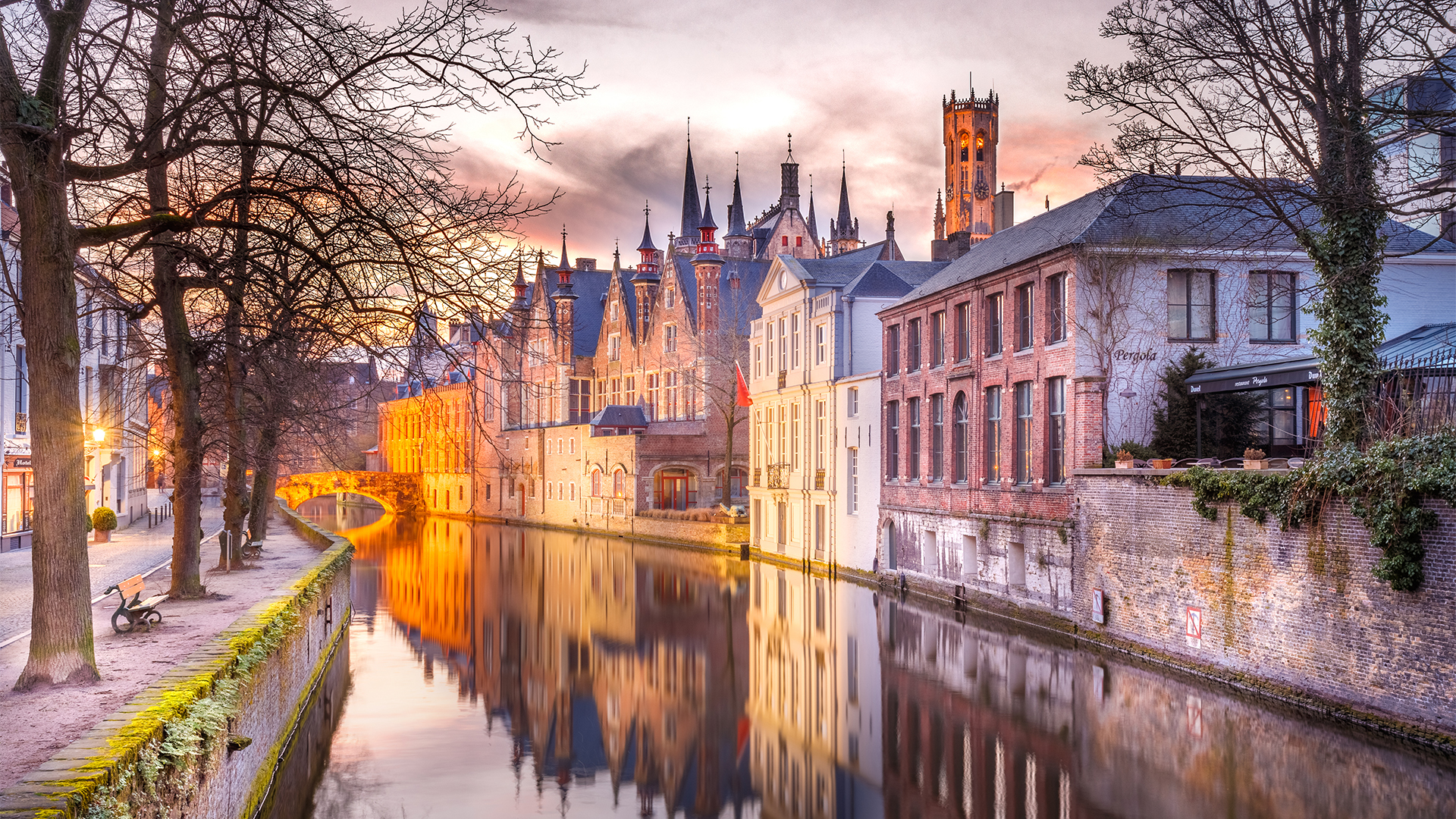 bruges-belgium-winter-sunset-swiper-hero-gallery