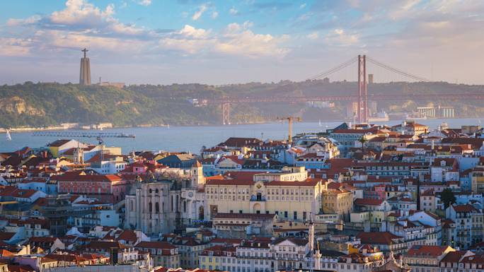 driving-orientation-tour-of-lisbon-experience