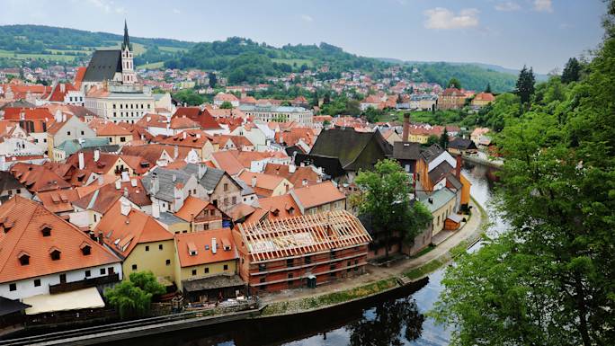 enjoy-a-stop-in-cesky-krumlov-experience