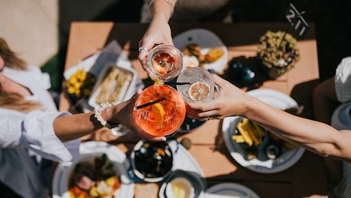 enjoy-farewell-dinner-included-experience