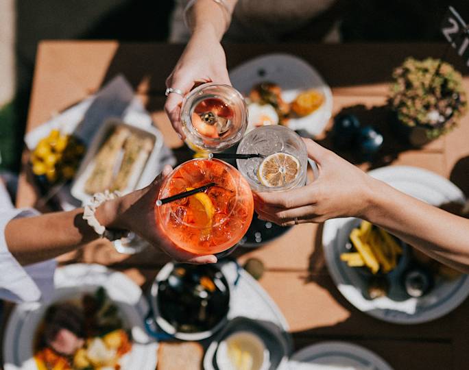 enjoy-farewell-dinner-included-experience