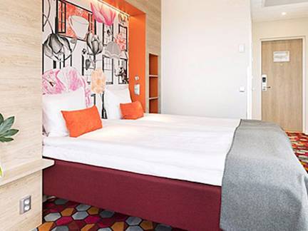 Stockholm-Motel-L-Alvsjo-bedroom