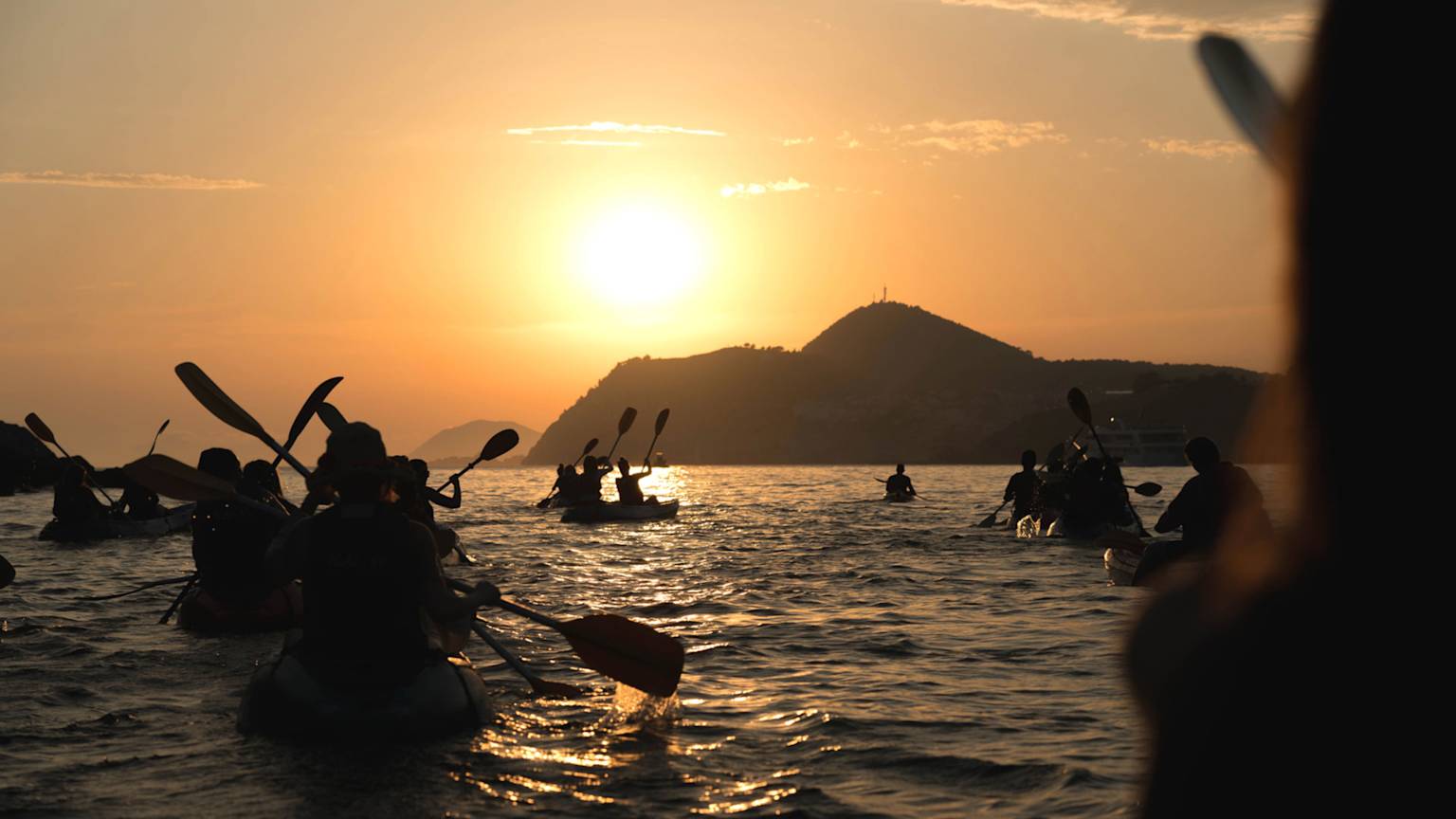 dubrovnik-sunset-kayaking-croatian-eastern-delights-day-5