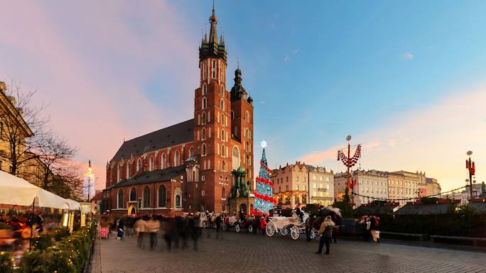 krakow-walking-tour-winter-experience