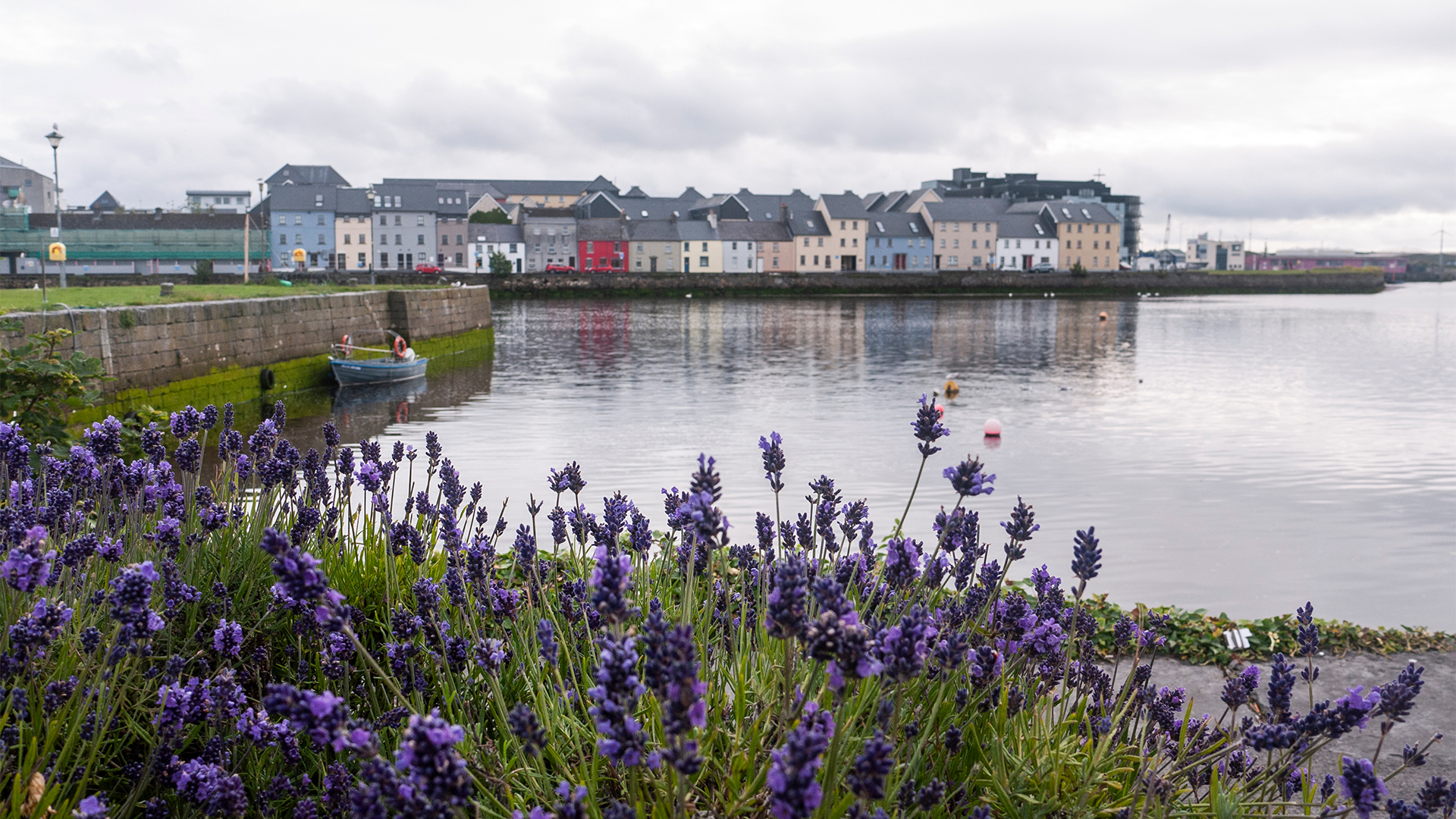 galway-colorful-houses-ireland-swiper-hero-gallery