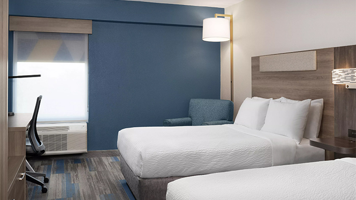 holiday-inn-express-washington-dc-bw-parkway-room