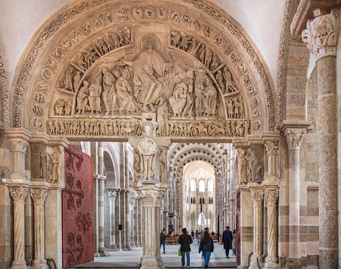 visit-basilica-of-sainte‑madeleine-included-experience