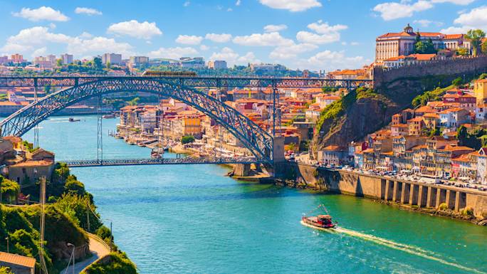 driving-and-walking-tour-of-porto-experience
