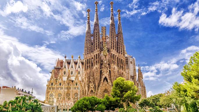 barcelona-spain-sagrada-familia