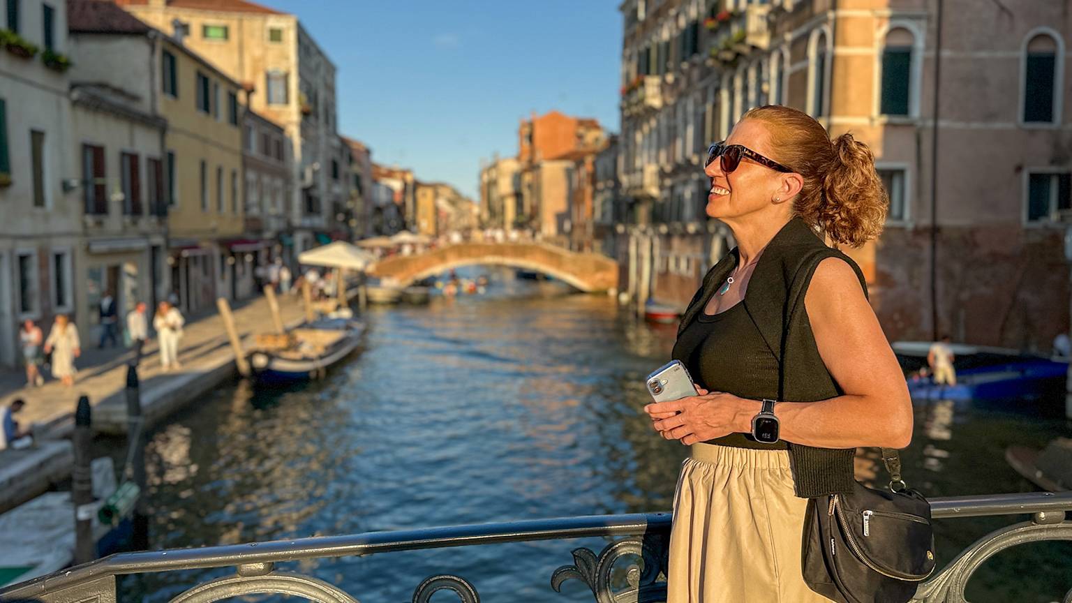 venice-italy-bridge-train-swiper-hero-gallery