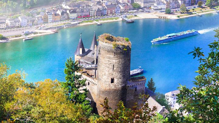 katz-castle-rhine-valley-river-swiper-hero-gallery