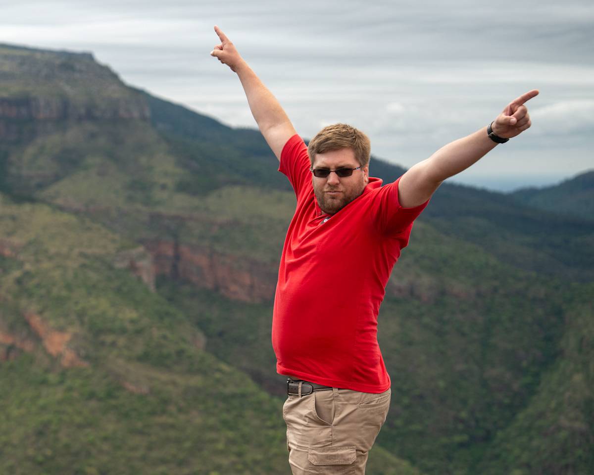 travel-chasers-tour-leader-willem