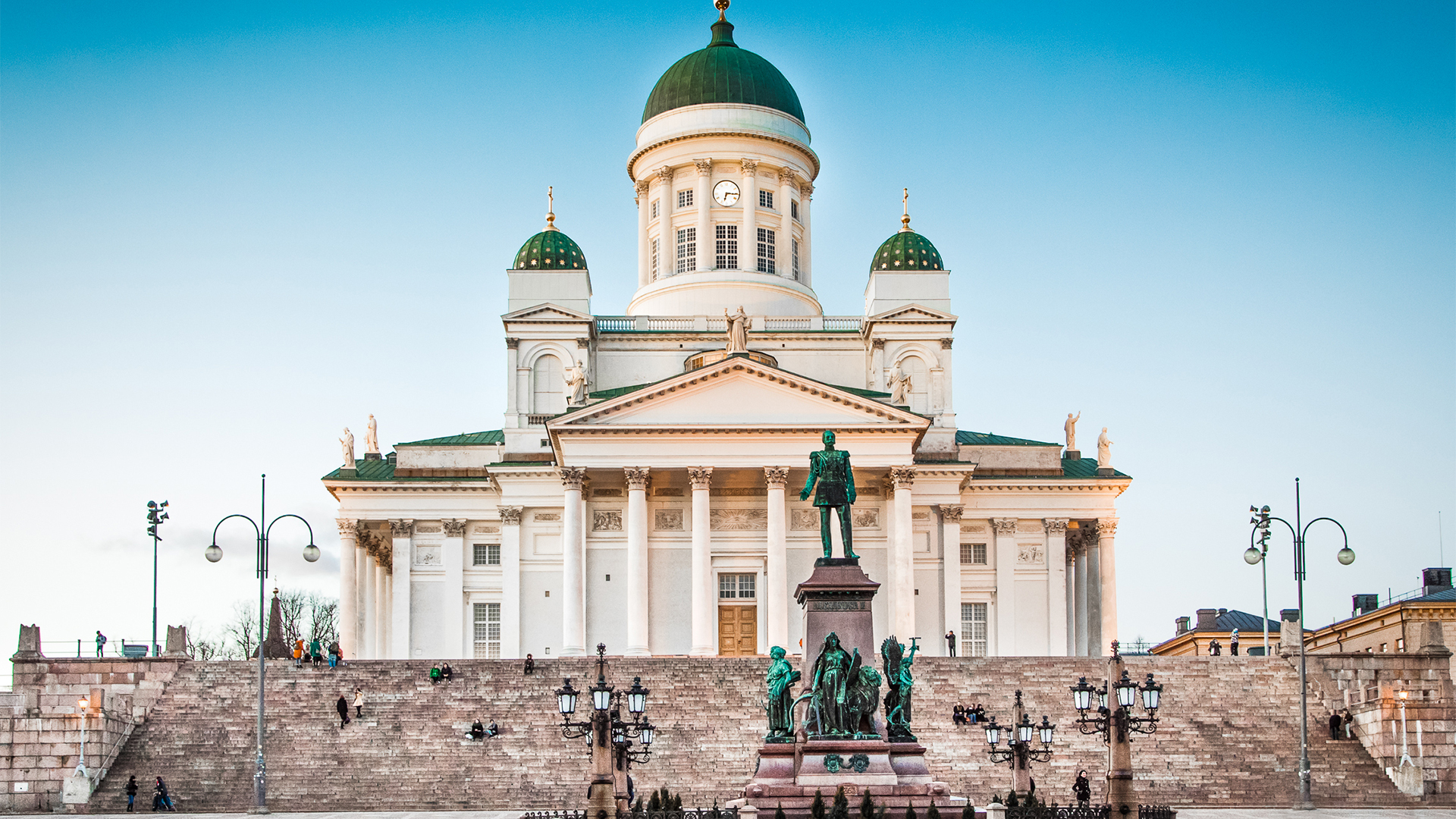 Helsinki-cathedral-finland-square-swiper-hero-gallery