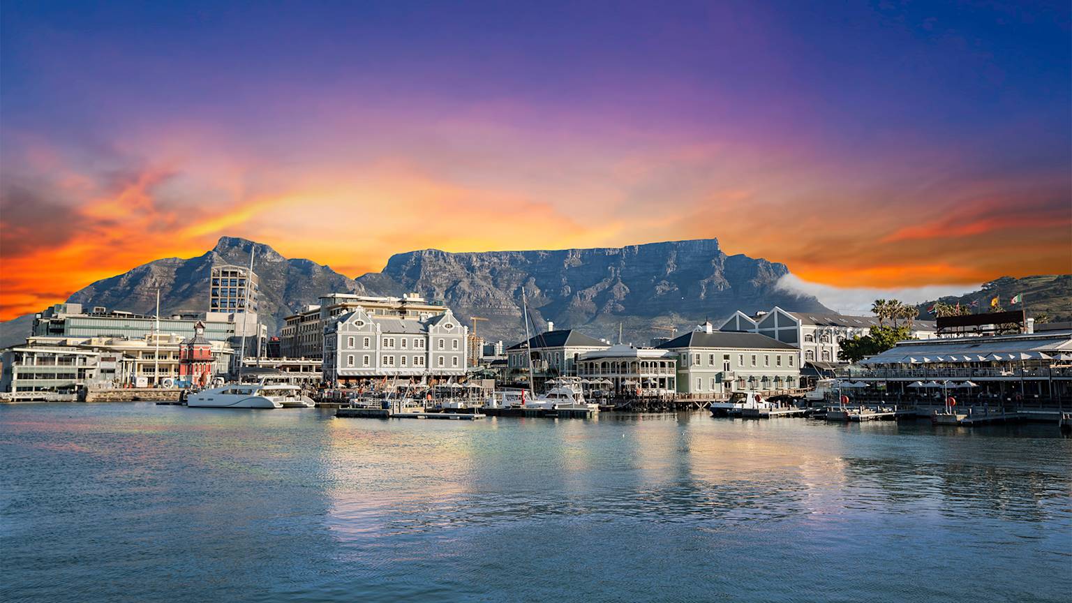 cape-town-waterfron-table-mountain-south-africa-swiper-hero-gallery