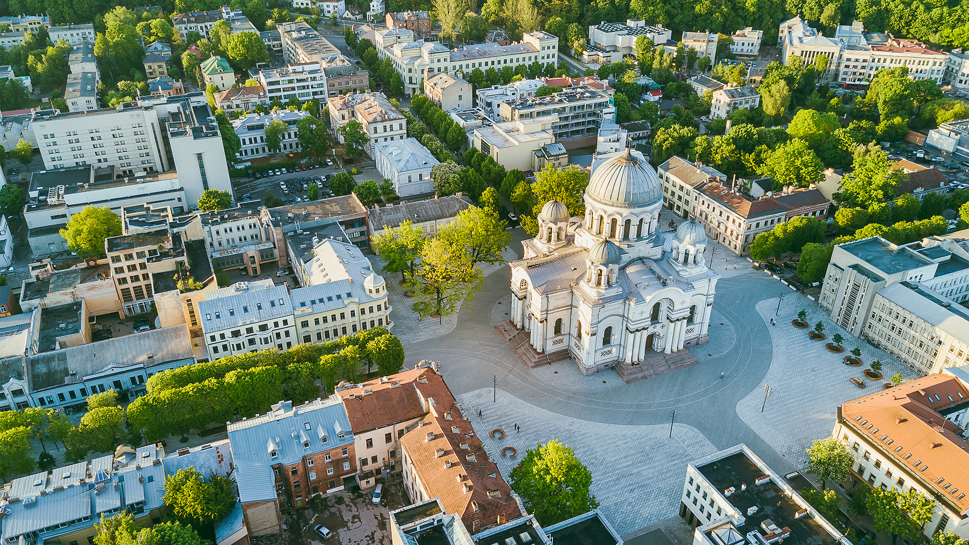 Lithuania-Kaunas-city-swiper-hero-gallery