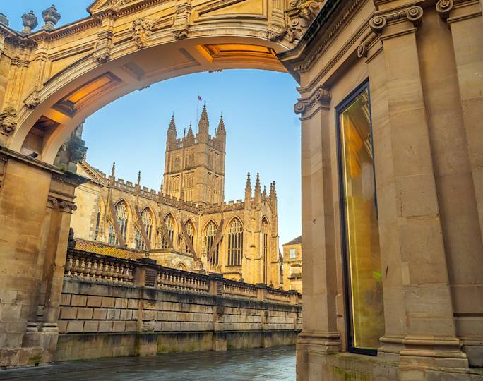 bath-orientation-tour-winter-experience