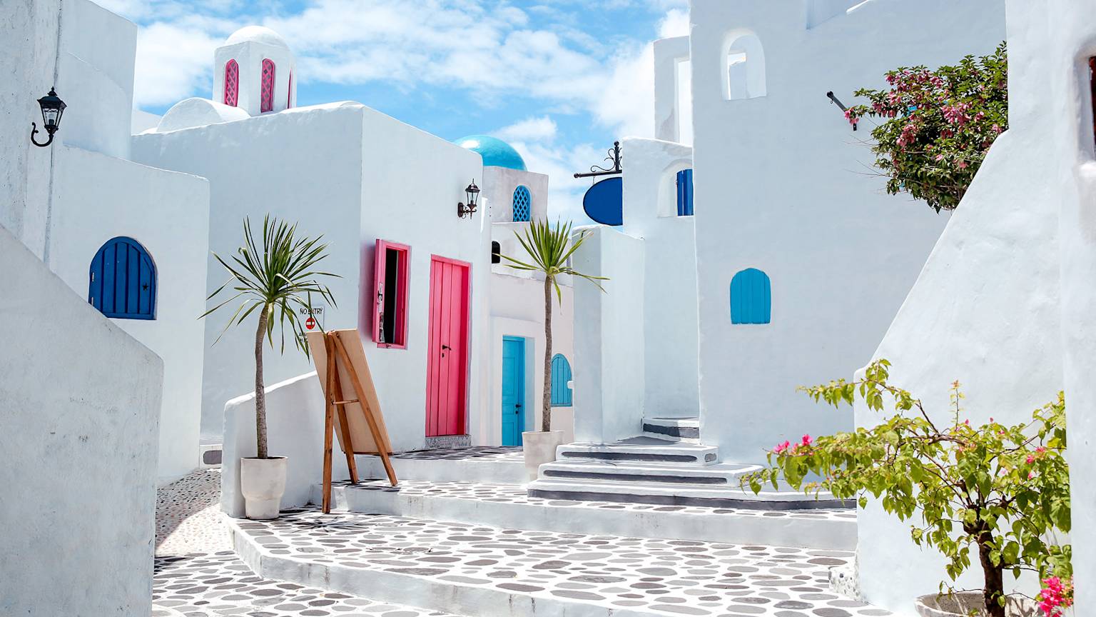 santorini-windmills-greece-guided-tour-group