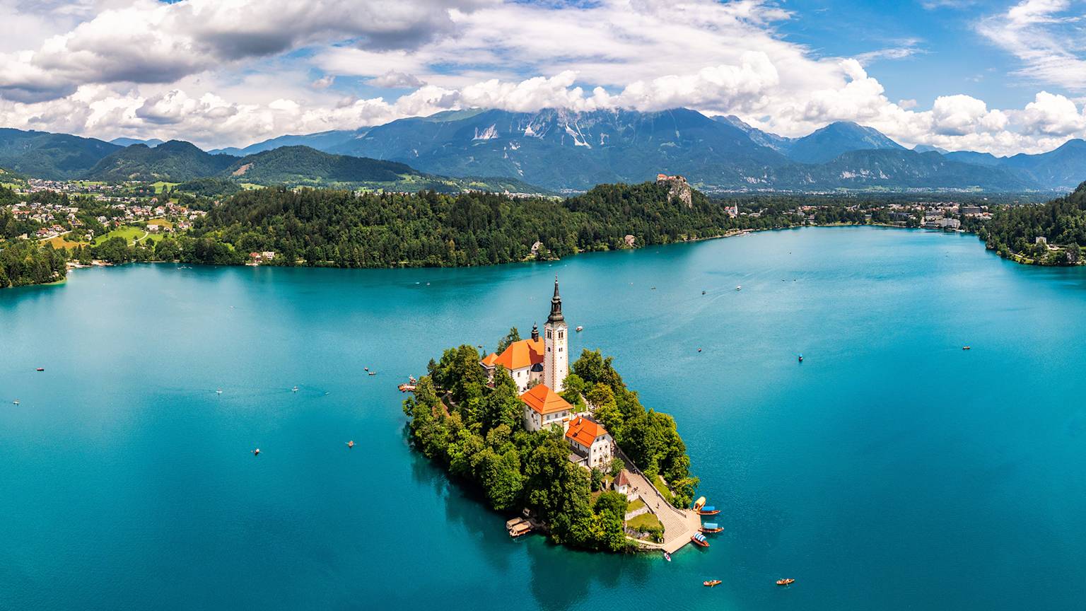 slovenia-country-lisiting-page-lake-bled