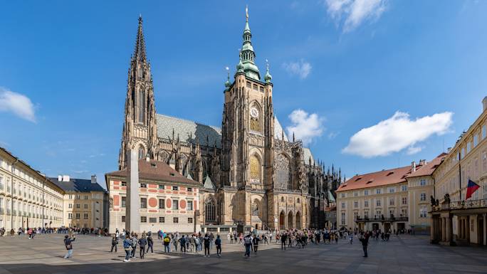 prague-guided-walking-tour-experience